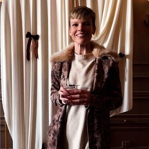 Meet your Posher, Casey